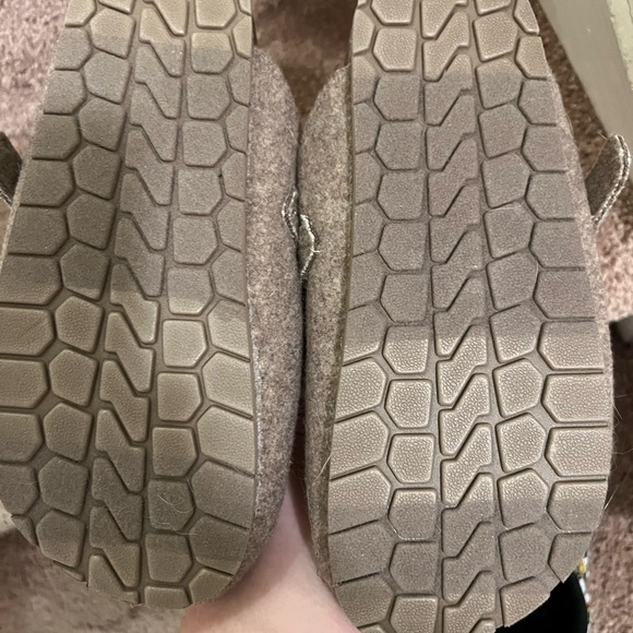 Gap Kids wool slip ons - Picture 3 of 3